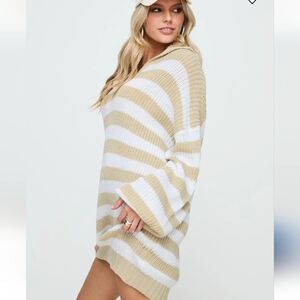 Princess Polly Beige and White Knit Sweater New